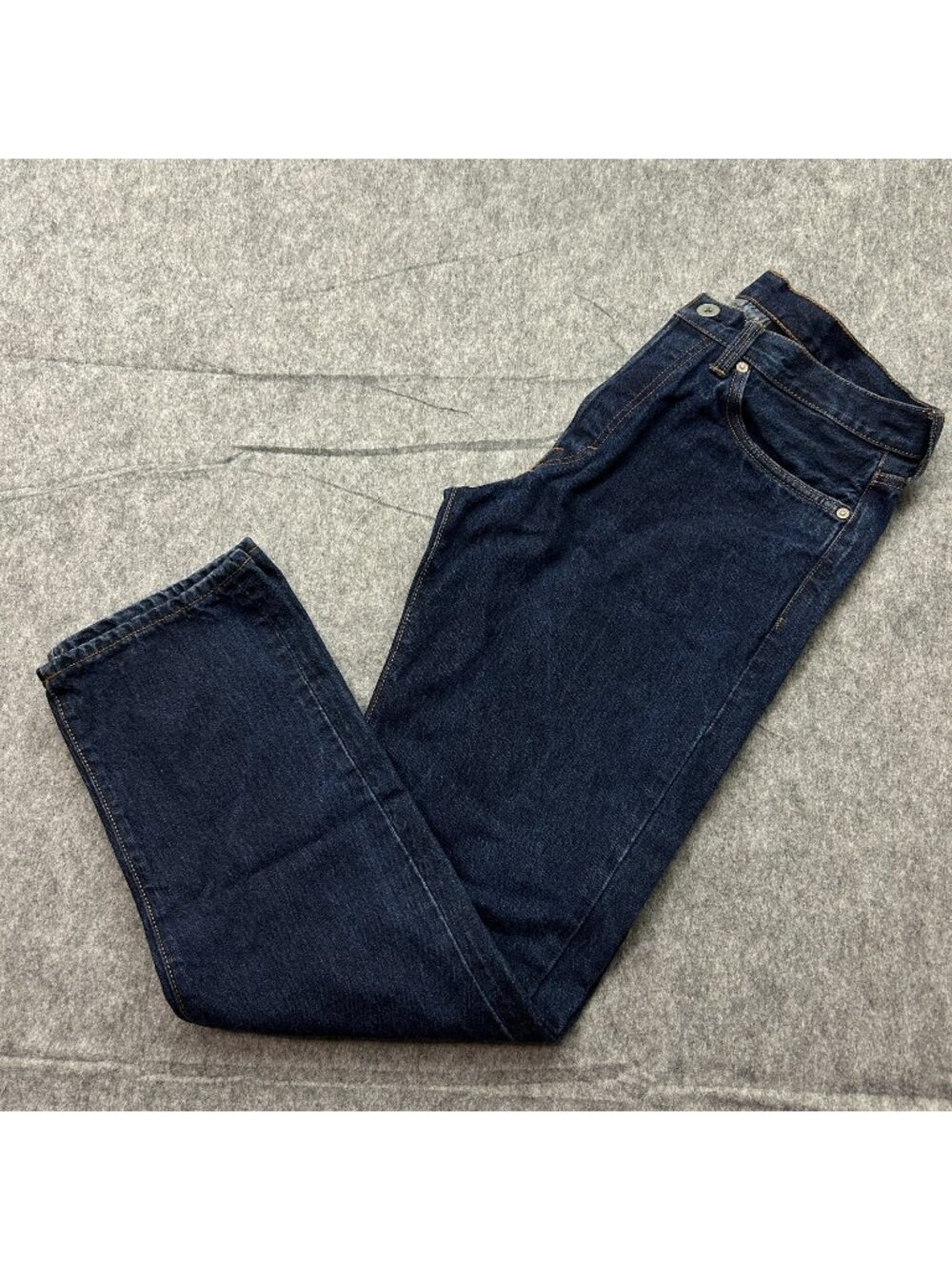 H&M Straight Leg Jeans Women's Size 33 Button Fly Mid Rise Medium Wash Denim